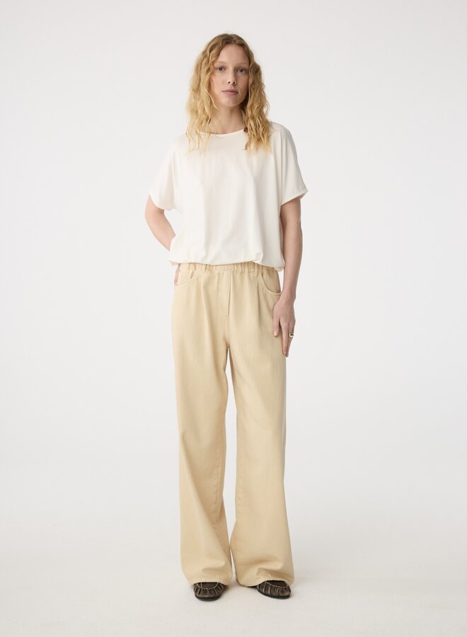 Knit-ted balloon top off white