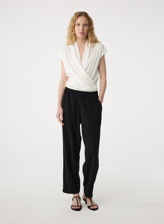 Knit-ted jet top off white