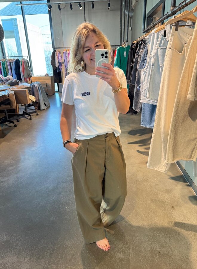 American V. nam10 pant liane