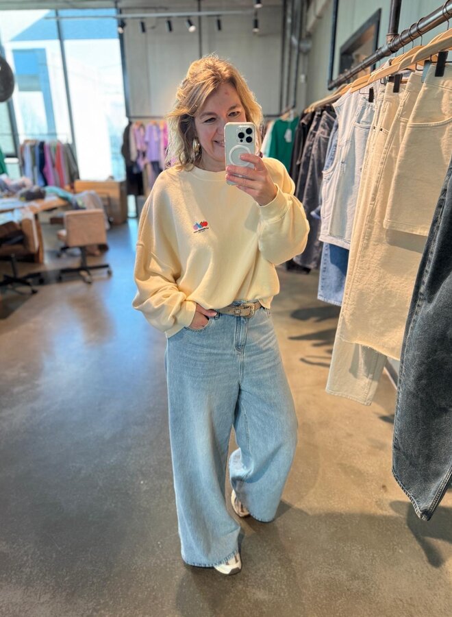 American V. atu03B sweater ecru