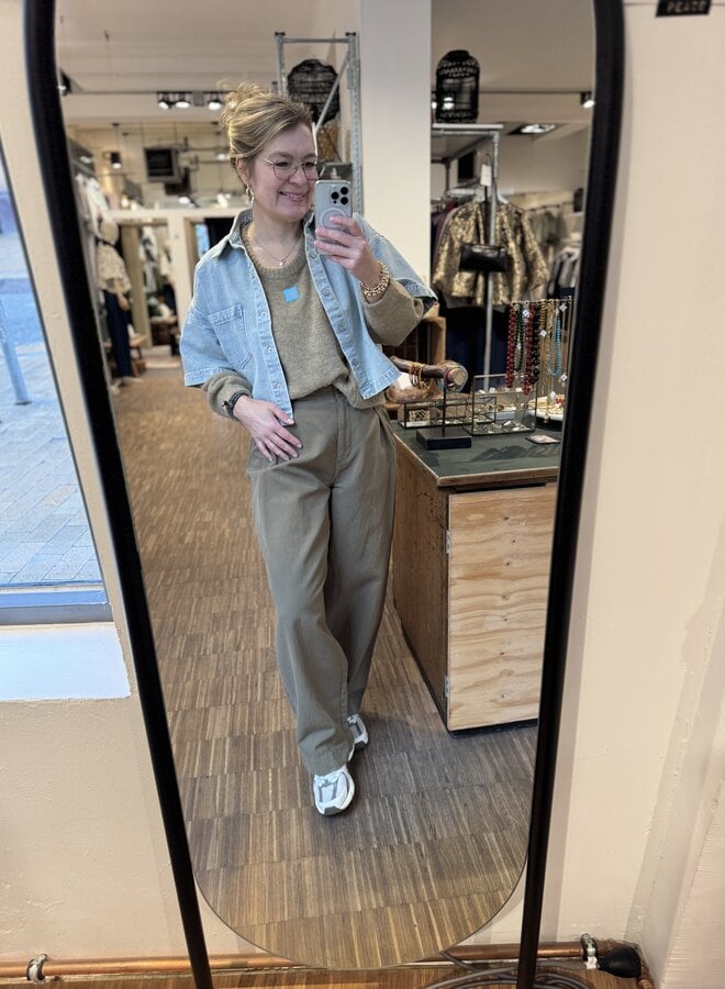 American V. W26 nam10A pant liane