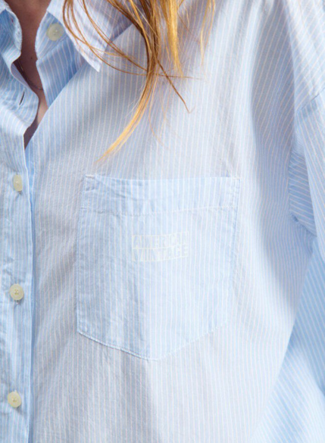 American V. elu06 blouse bleues