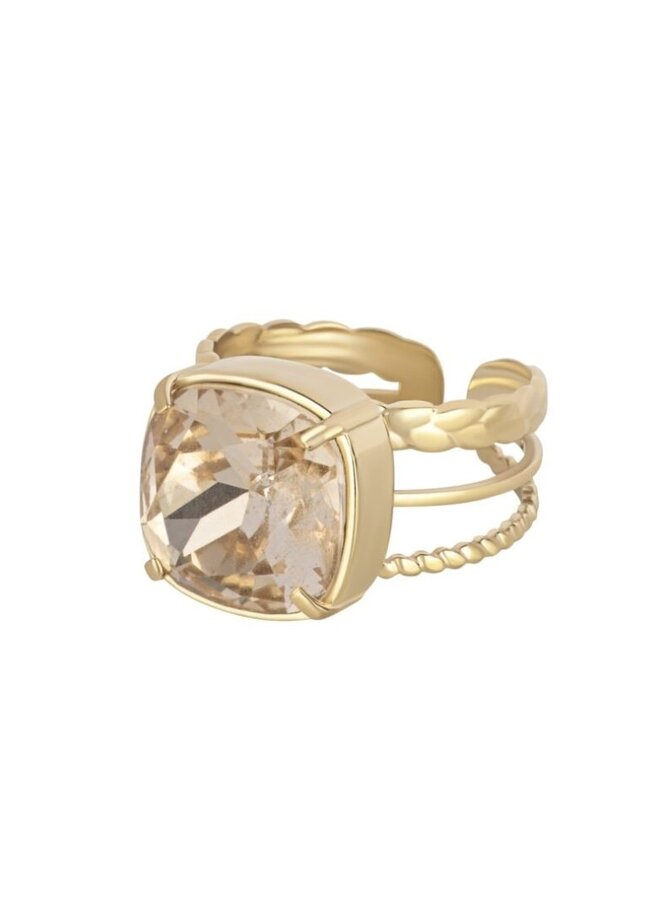 Ellen beekmans ring met vierkante steen zacht apricot