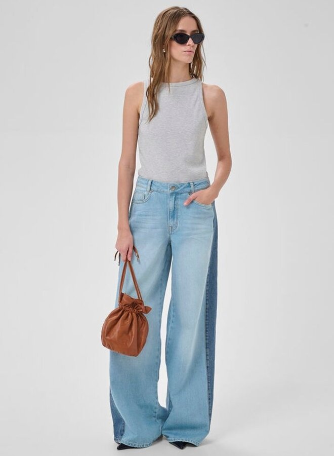 MEW lise 139 high wide jeans light blue