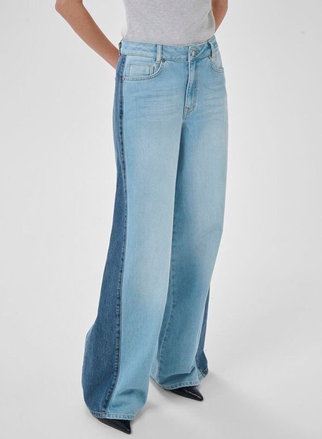 MEW lise 139 high wide jeans light blue