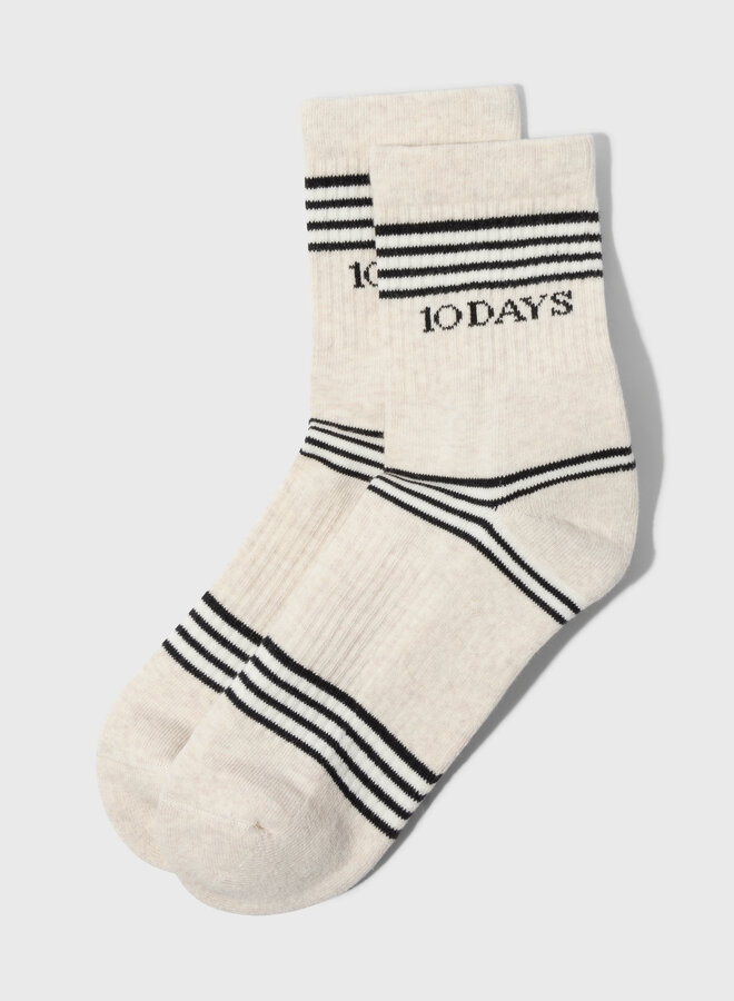 10days socks stripes soft white