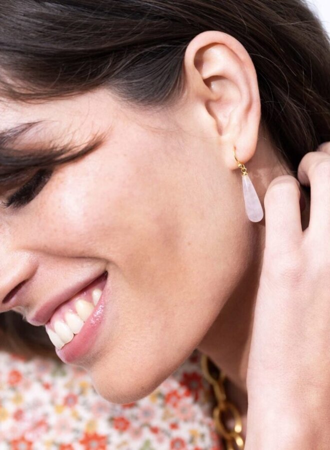 Ellen Beekmans oorbellen met gemstone pegel licht roze 3,6 cm