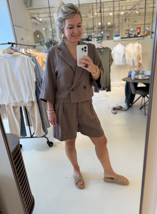 Yaya woven bermuda short brown