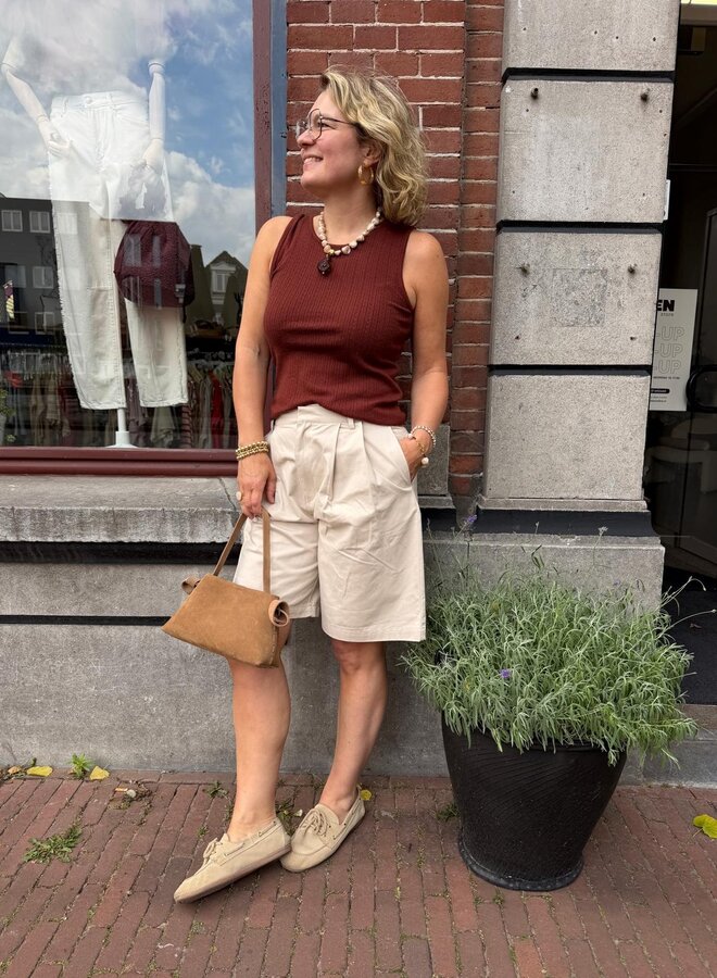 SF helle pointel knit top cherry