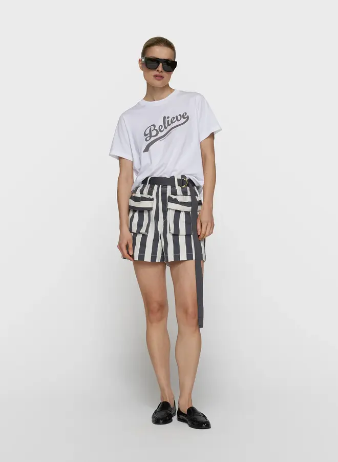10days petite tee believe white