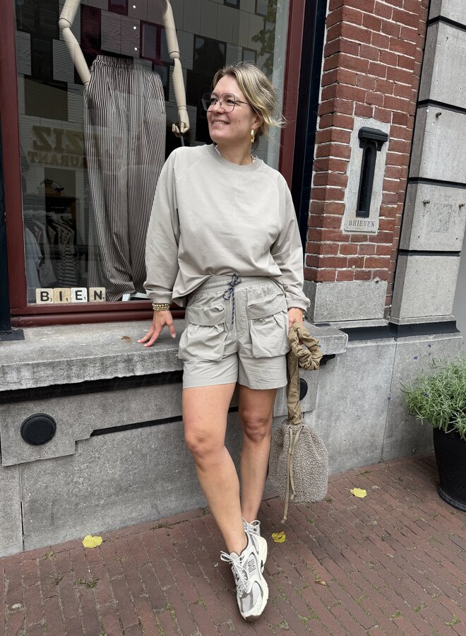 10DAYS crinkle utility shorts fog