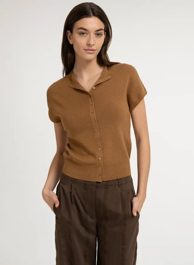 Yaya mouwloos gebreid vest met knopen brown