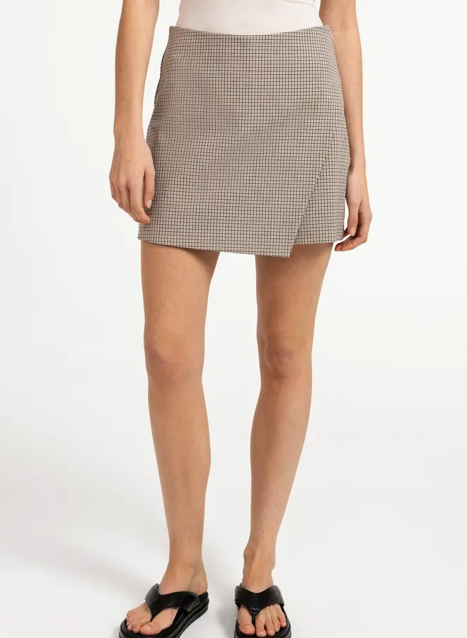 Yaya geruite rok met faux overslag beige
