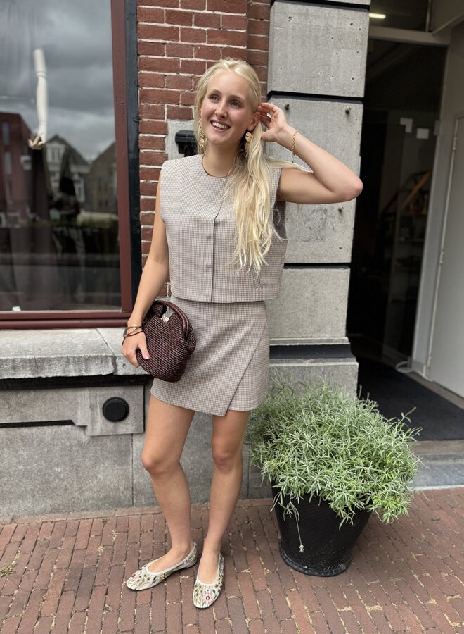 Yaya geruite rok met faux overslag beige