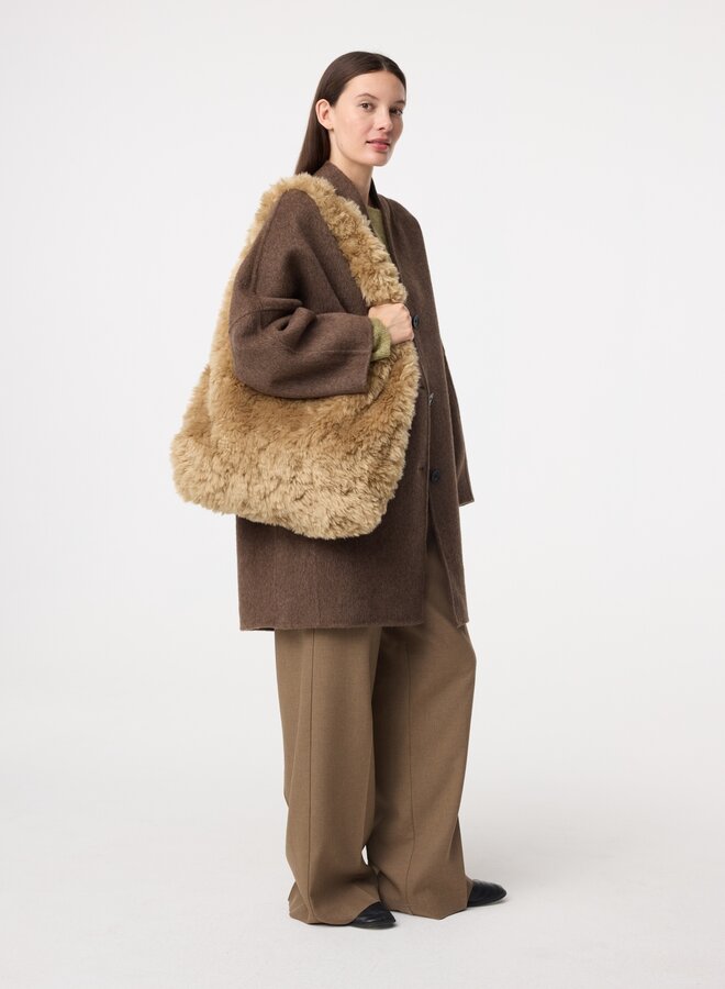 Knit-ted furry bag hazel
