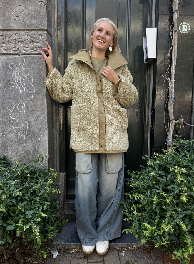 Knit-ted neko jacket moss