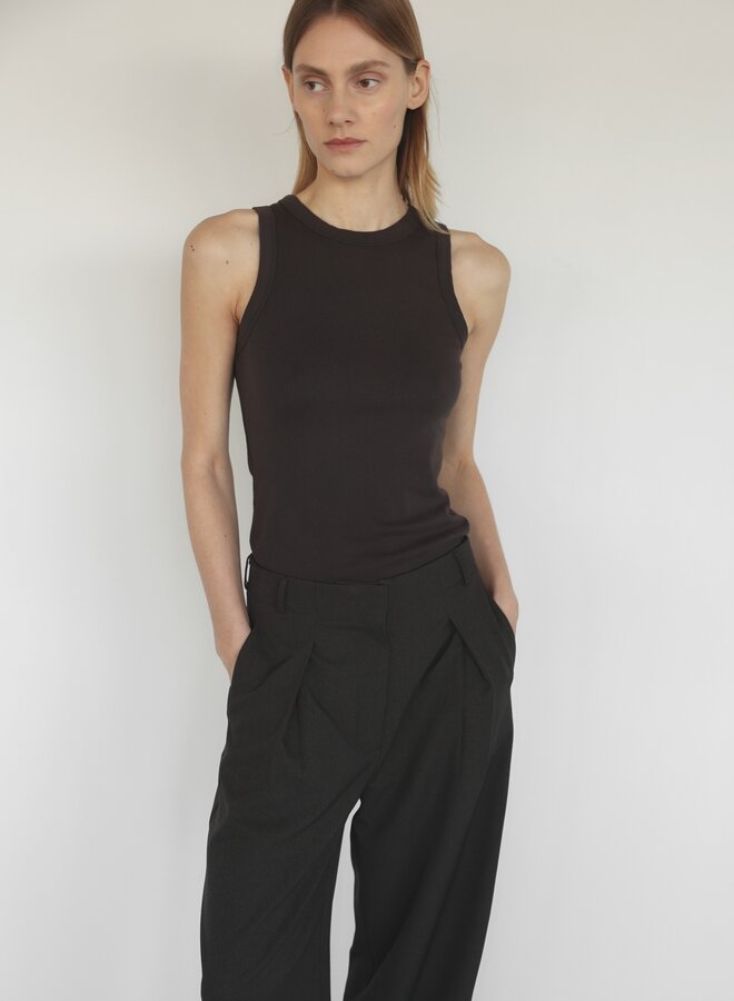 Club L'avenir billy singlet chocolate