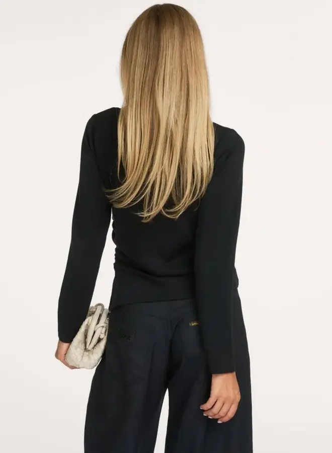MEW helle asymmetric blouse black