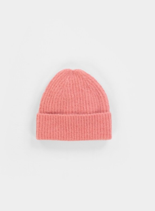 Knit-ted nora beanie