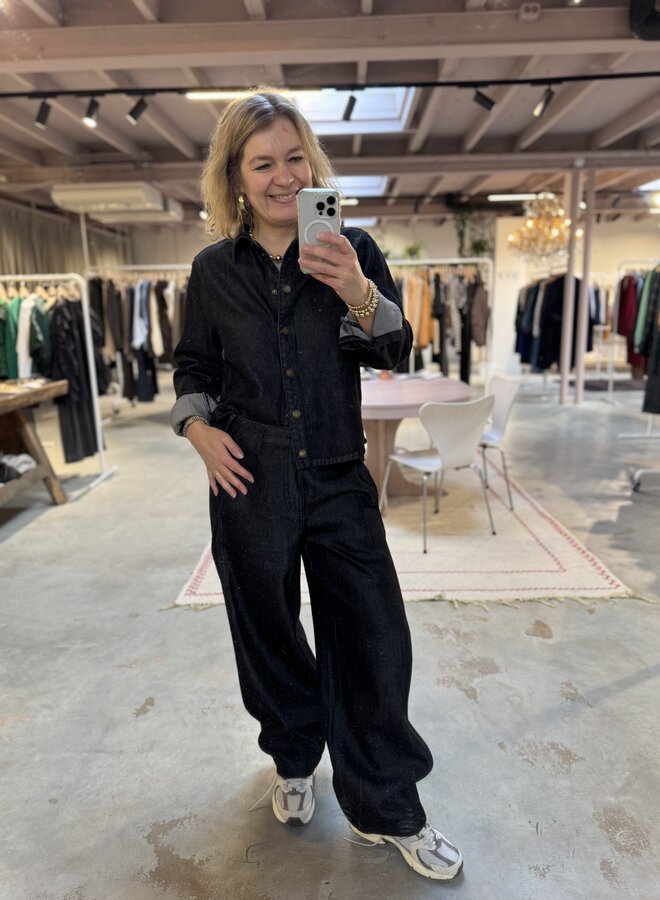 MEW malle shirt black