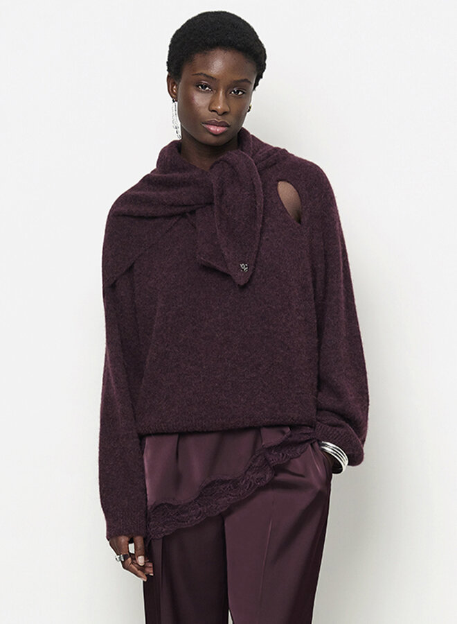 Dante6 skai knitted triangular scarf