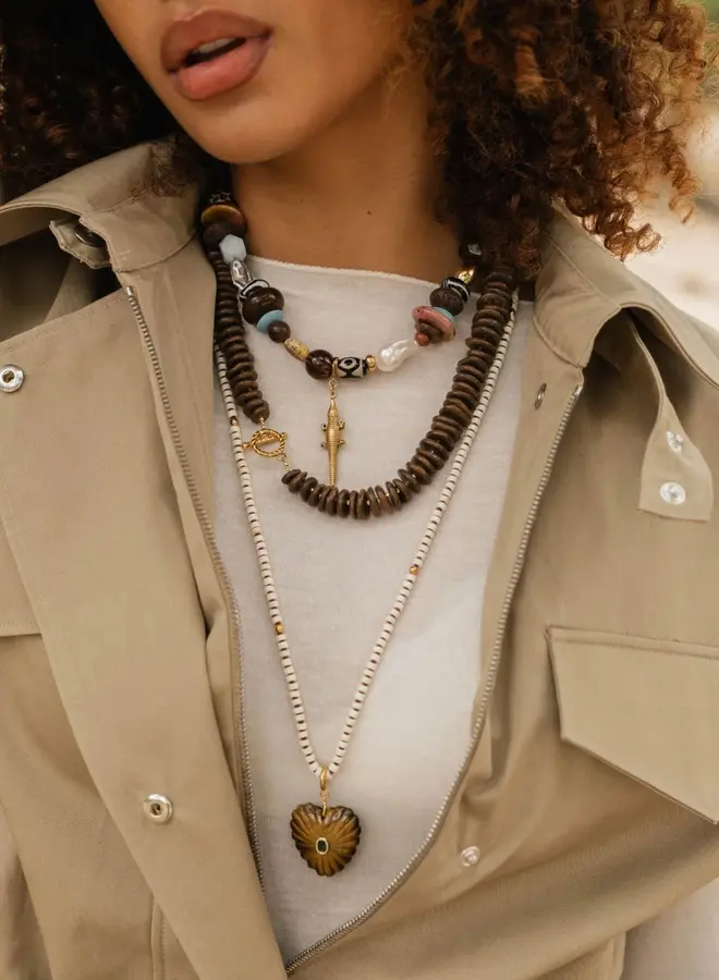Le Veer burnt dune necklace