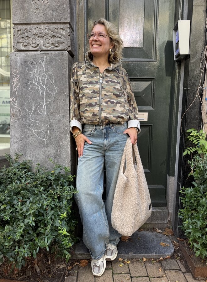 Circle demi jacket camo