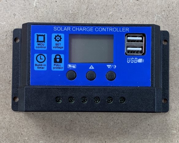 Zonnepaneel laad regelaar 12-24V Solar charge controller 10A Zonnepaneel laad regelaar 12-24V Solar charge controller 10A