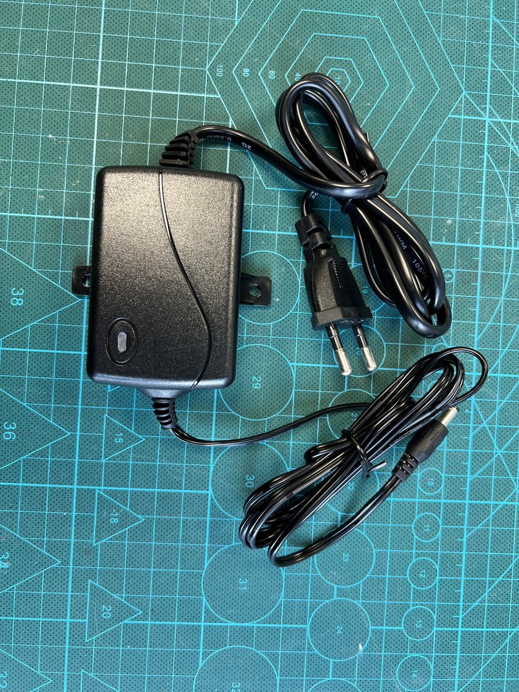 MW Power Adapter 12v 1a DC