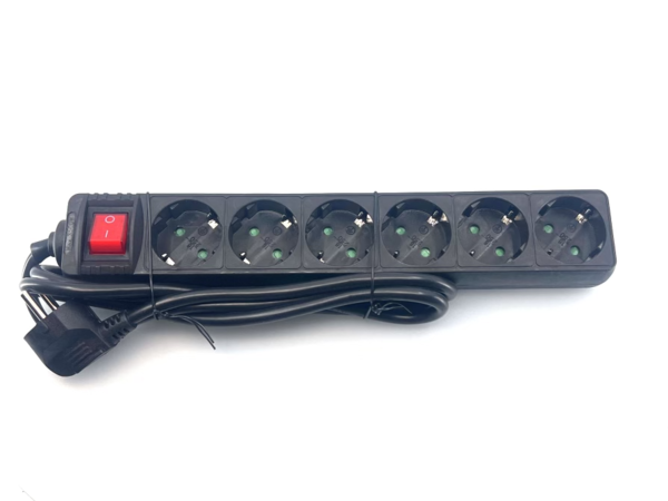 6-voudige stekkerdoos met schakelaar, 1,5 m, zwart