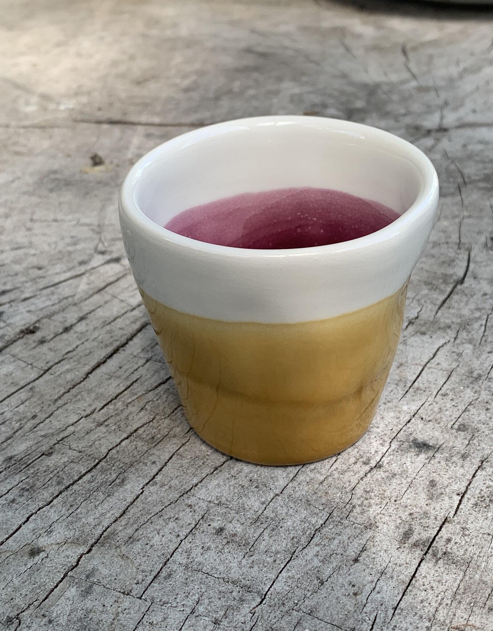 Duro Small cup Color - ochre & aubergine
