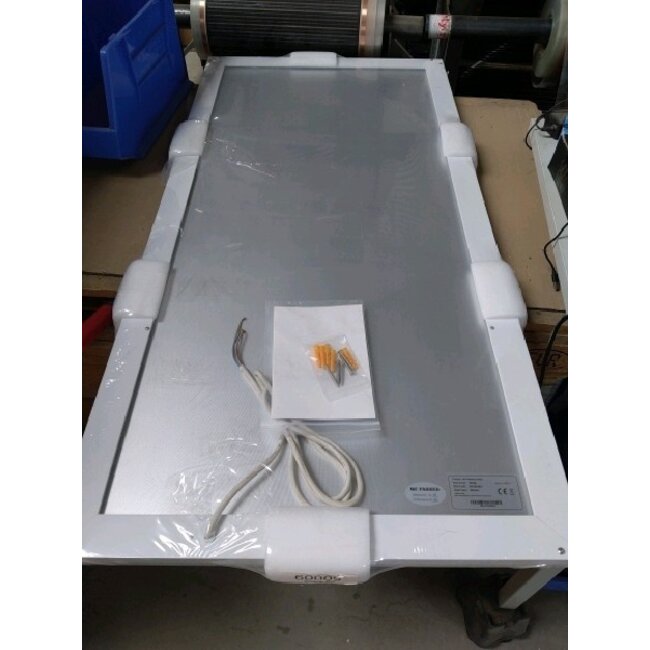 2. Chance | QH-HL Serie Infrarotpanel mit LED-Beleuchtung 63 x 128 cm - 840Watt