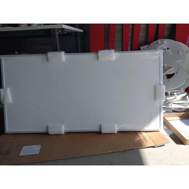 Zweite Chance - QH-HL-Serie Infrarotpanel mit LED-Beleuchtung 63 x 128 cm - 840 Watt - Default