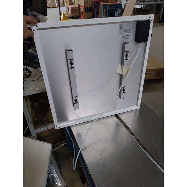 Zweite Chance - QH-AK Serie Infrarotpaneel 60 x 60 cm - 350 W - Standard