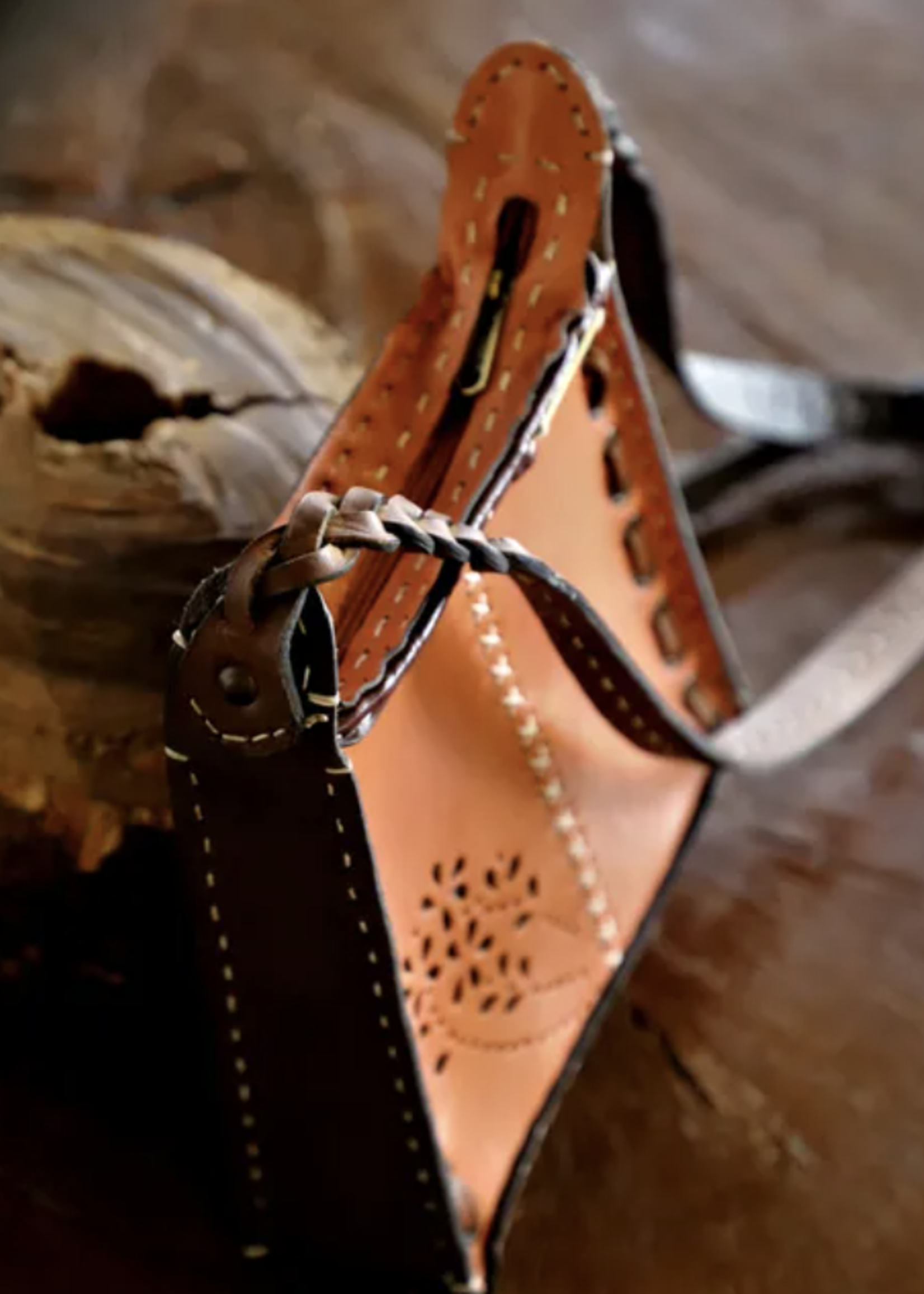 Giani Sling Bag by Kahuna - Bruin