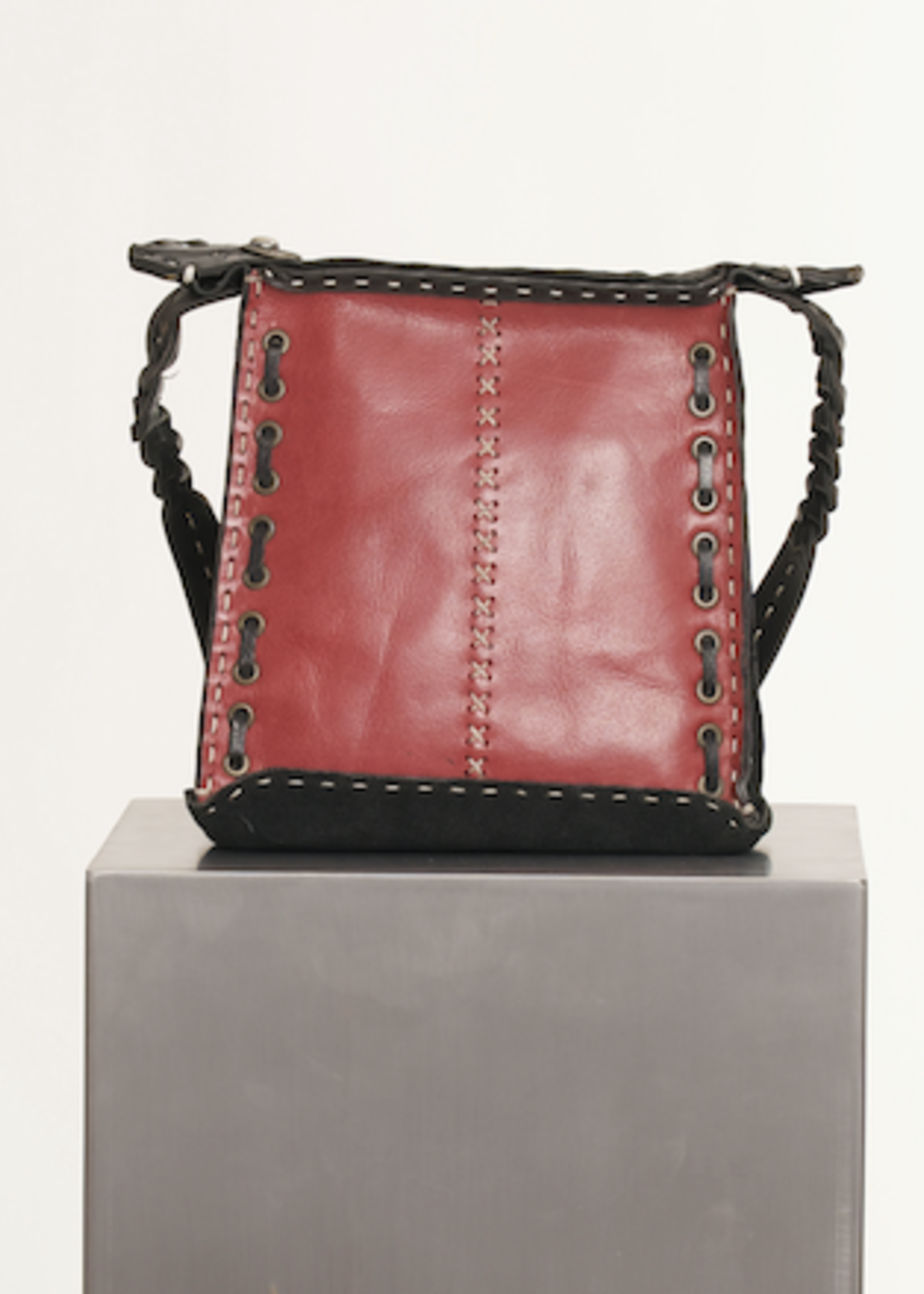 Giani Sling Bag by Kahuna - Rood