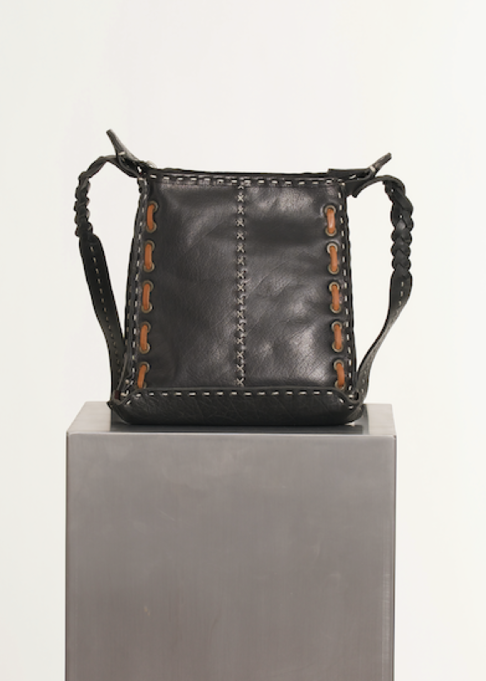 Giani Sling Bag by Kahuna - Zwart