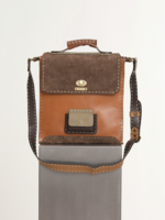 Reever Messenger Bag by Kahuna - Bruin