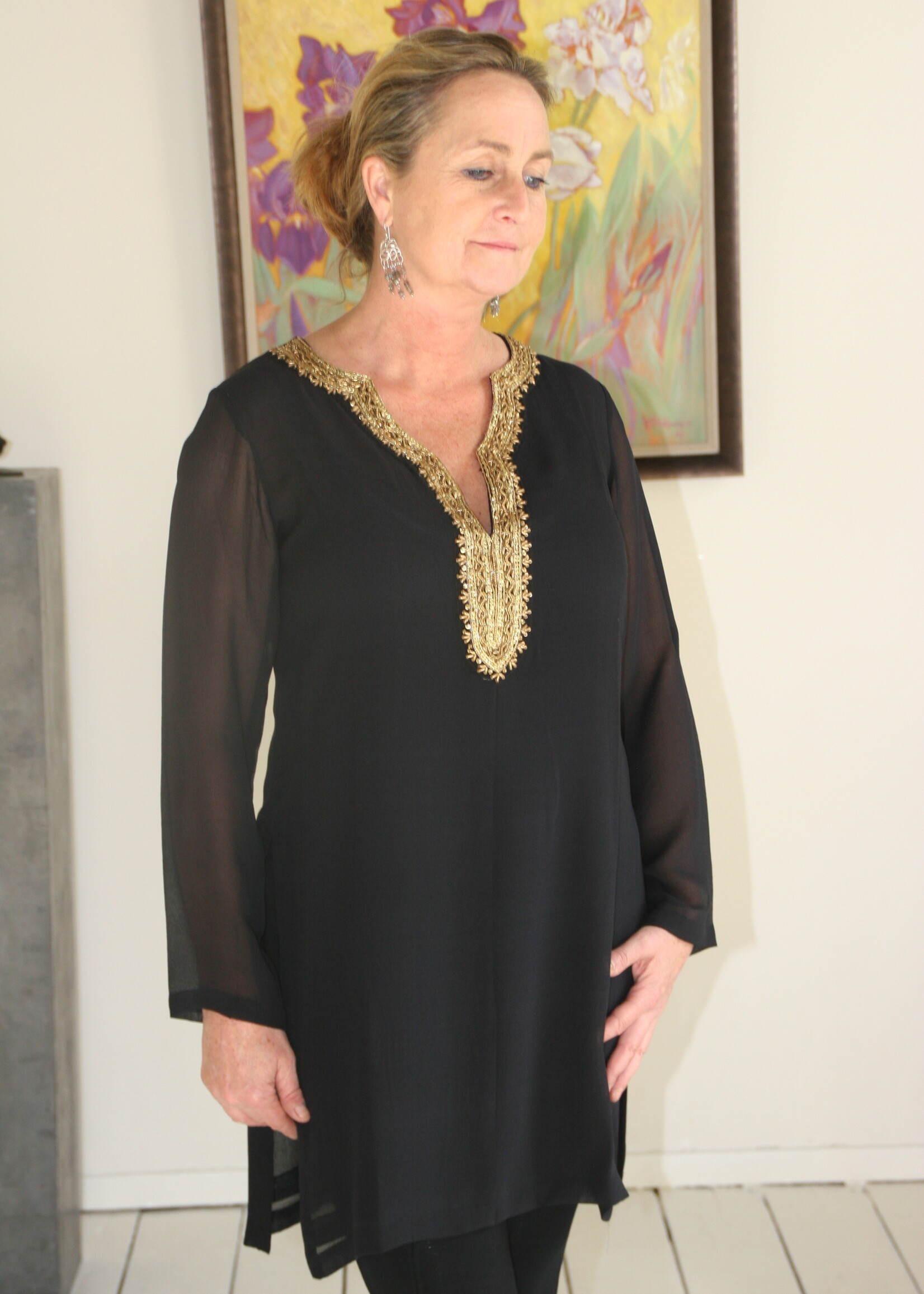 Kahuna Zwart crepe georgette zijden tuniek met goud kralen borduursel