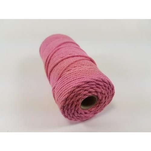 Macramé Katoen Macramé touw spoel nr 32  - +/ 2mm 100grs  roze - +/ 43mtr