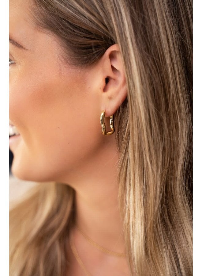 Swirl Oorhangers Ovaal Goud