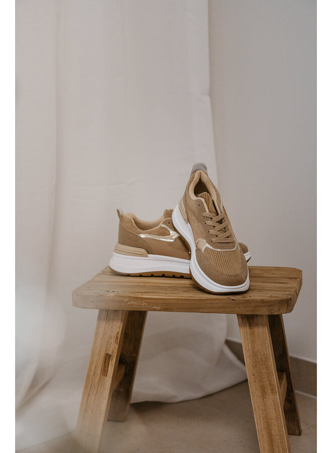 Lia Sneakers