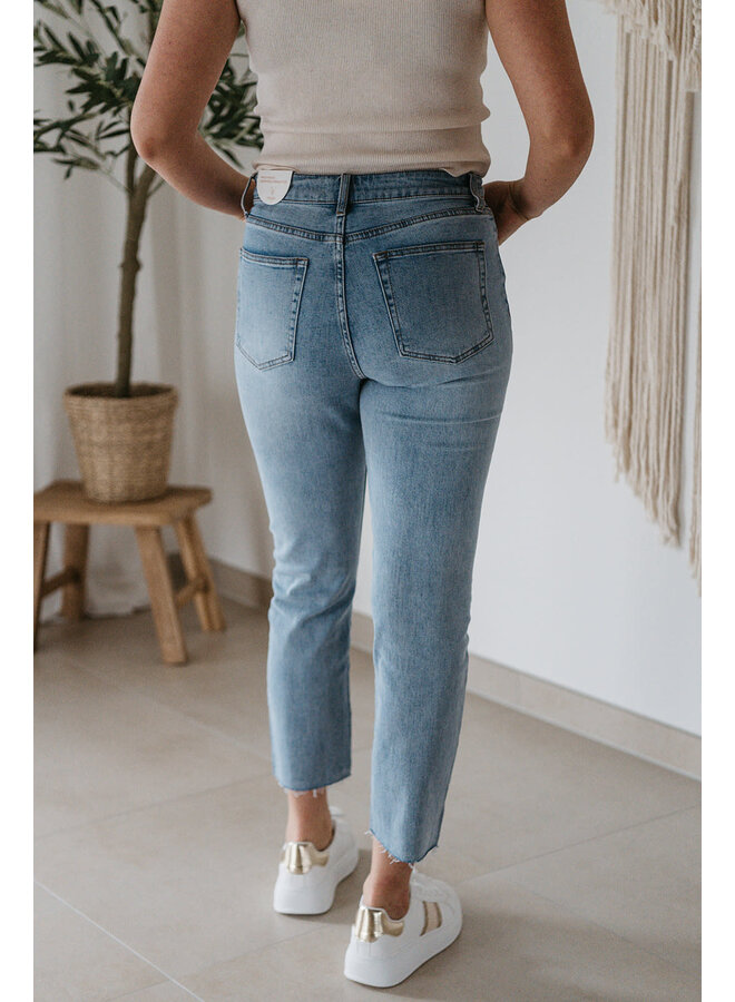 Maryline Cropped Straight Jeans Denim