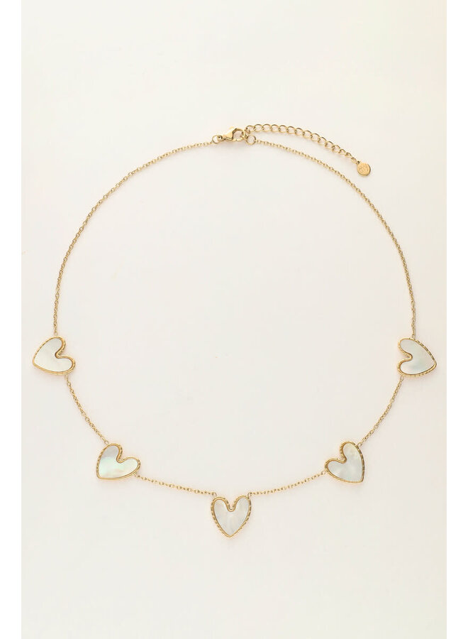 Fijne Ketting Parelmoer Hartjes Goud