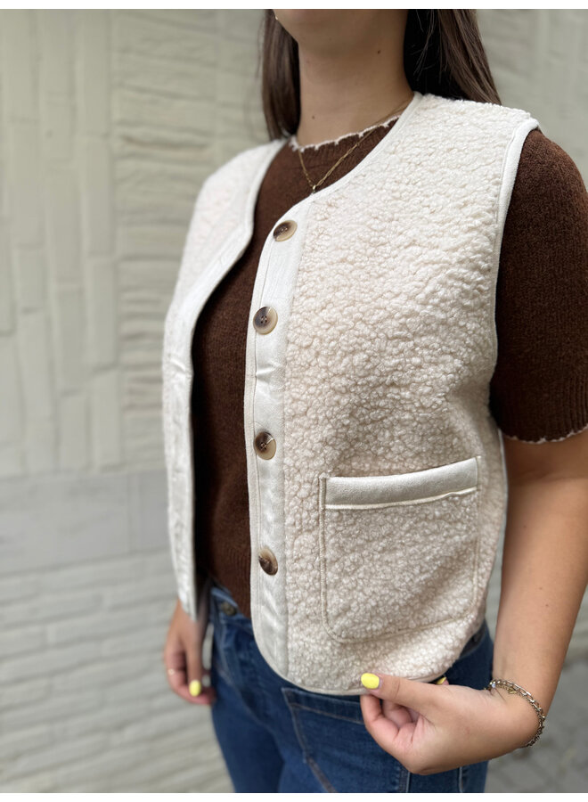 Evi Teddy Vest