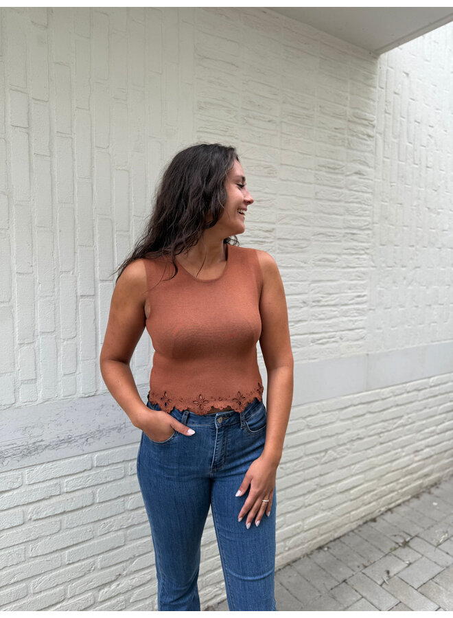 Delia Flower Top Rust