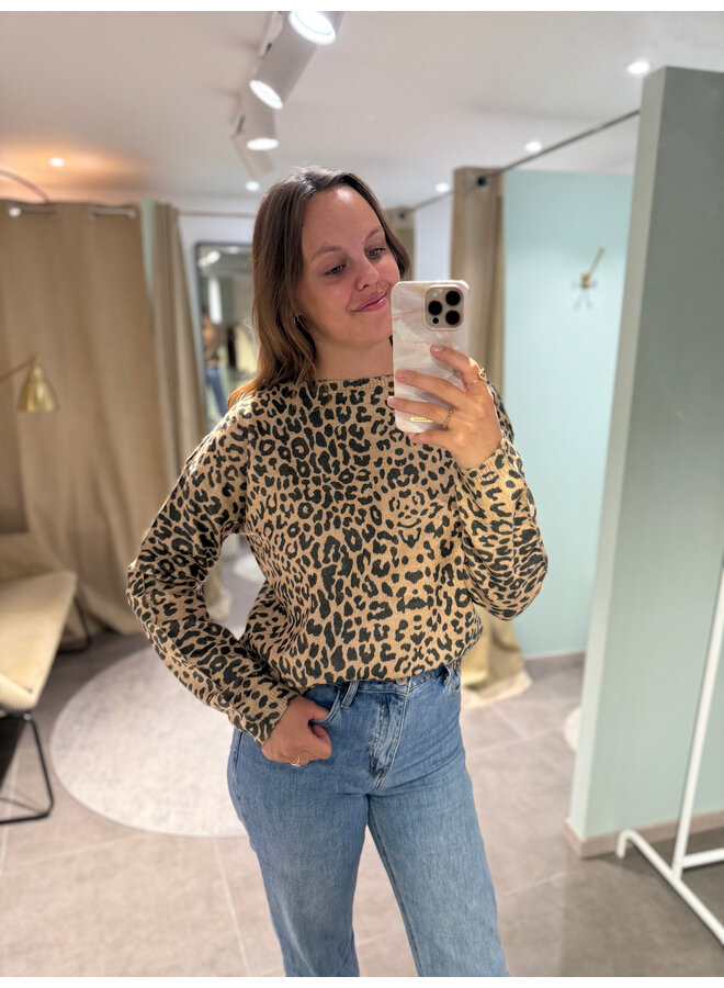 Holly Leo Knit