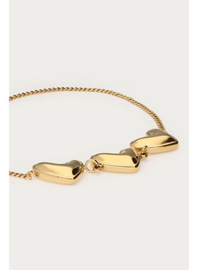 Bold Armband met Drie Hartjes Goud
