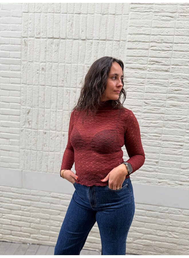 Lieselotte Lace Top Burgundy