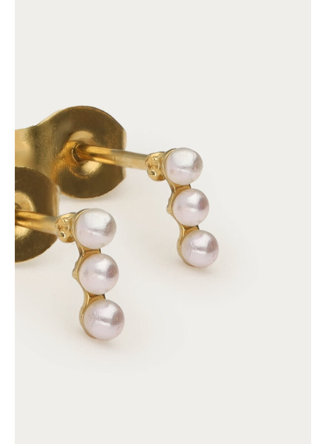 Midnight Studs met Drie Imitatieparels Goud